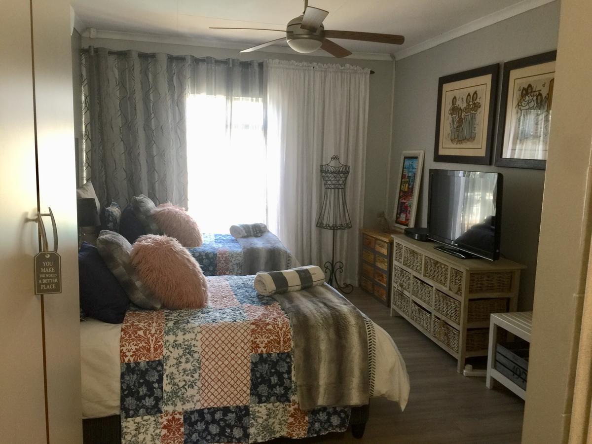 80 on Benade Appartement Bloemfontein Buitenkant foto