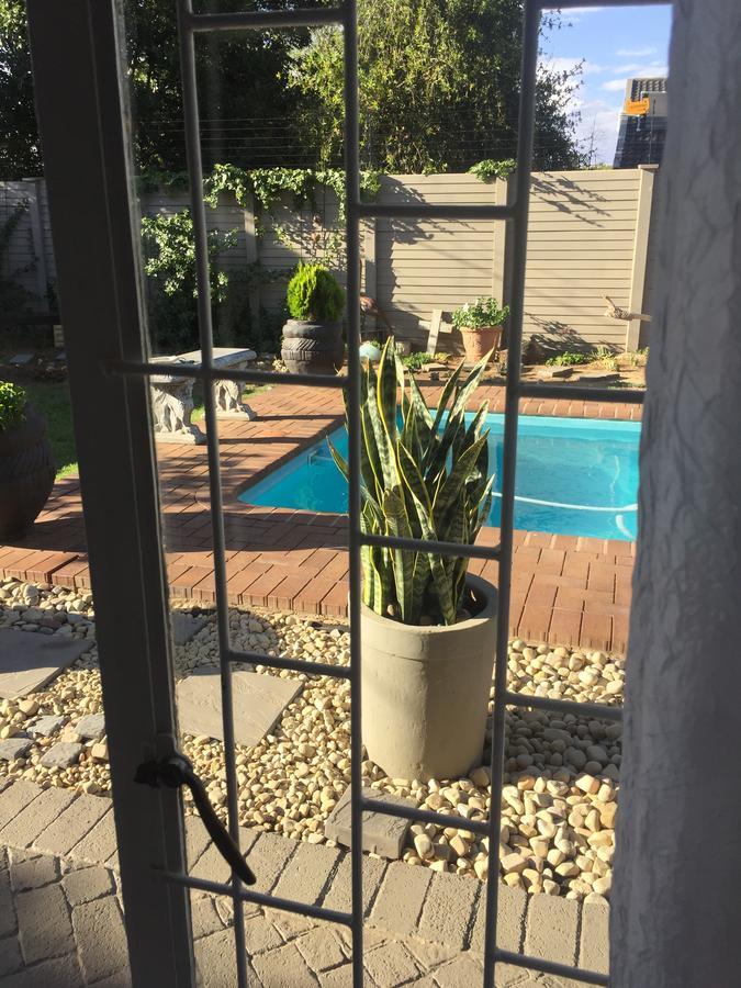 80 on Benade Appartement Bloemfontein Buitenkant foto