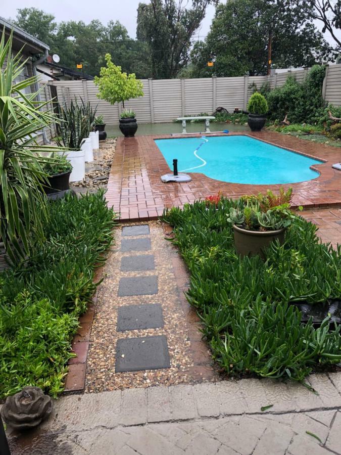 80 on Benade Appartement Bloemfontein Buitenkant foto