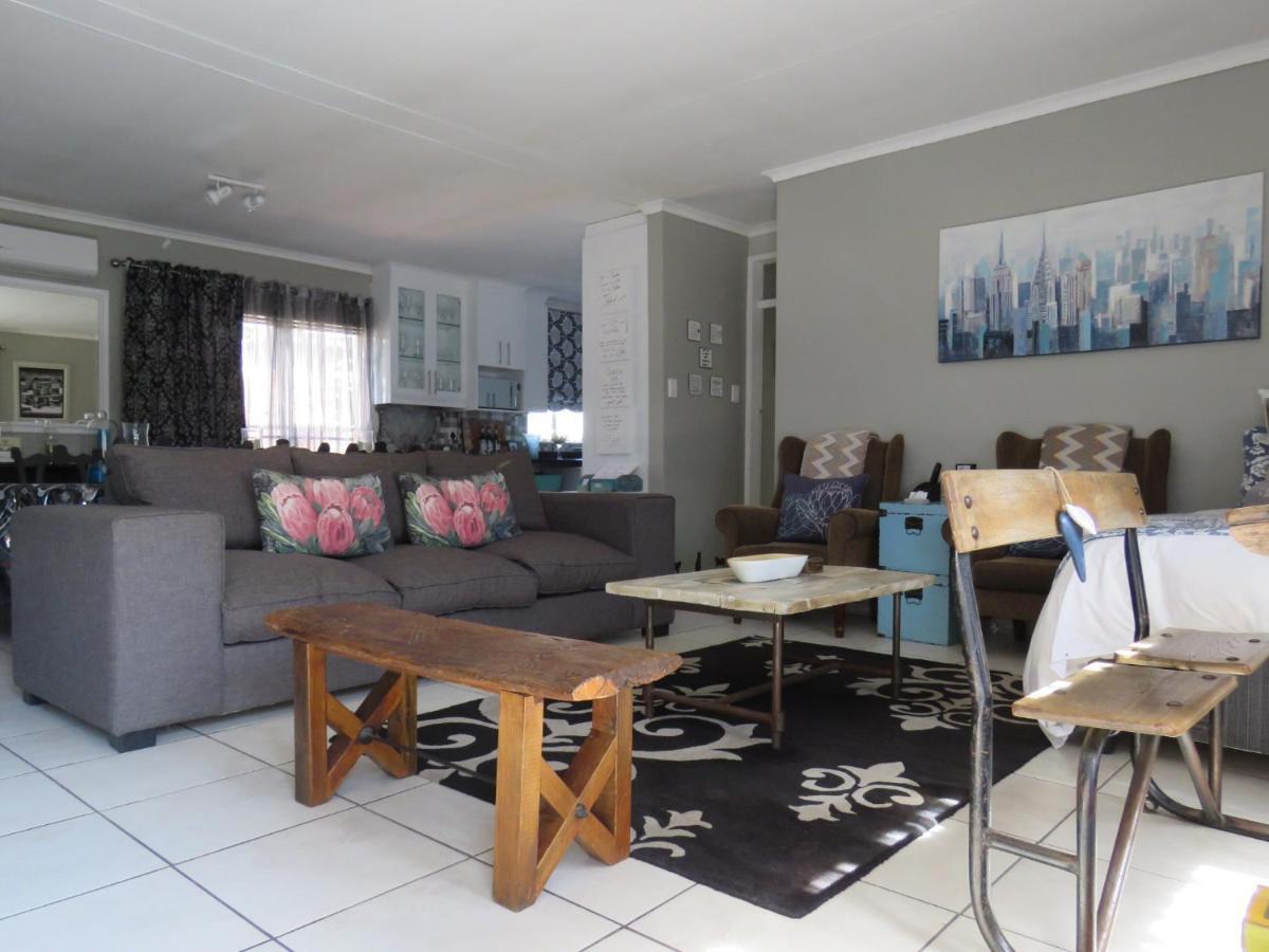 80 on Benade Appartement Bloemfontein Buitenkant foto